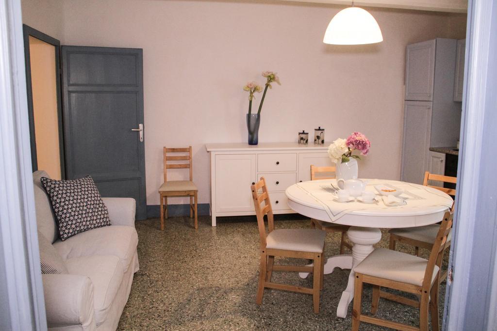 Abitare Il Borgo Piazza Del Popolo Daire Castagneto Carducci Dış mekan fotoğraf