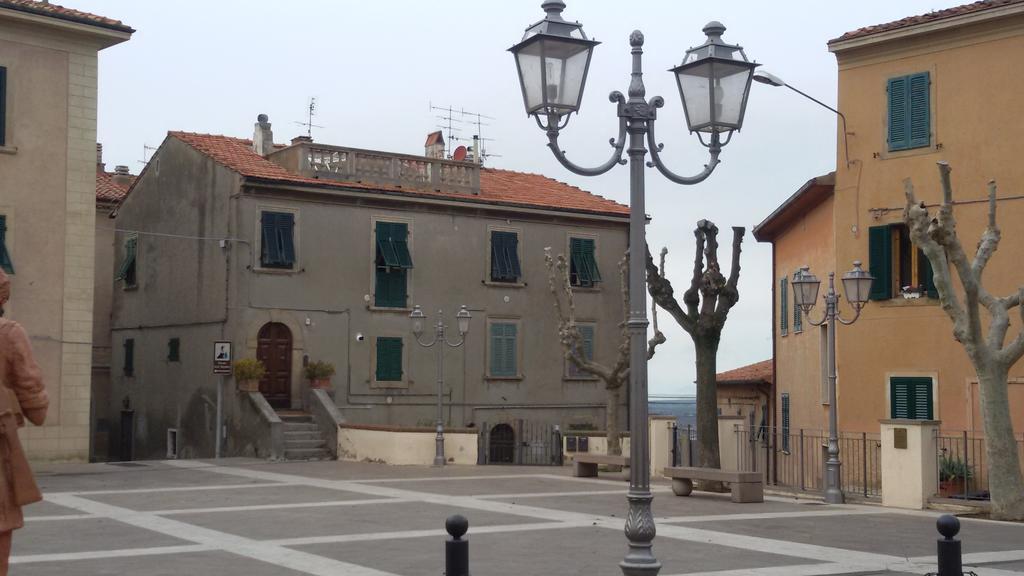 Abitare Il Borgo Piazza Del Popolo Daire Castagneto Carducci Dış mekan fotoğraf